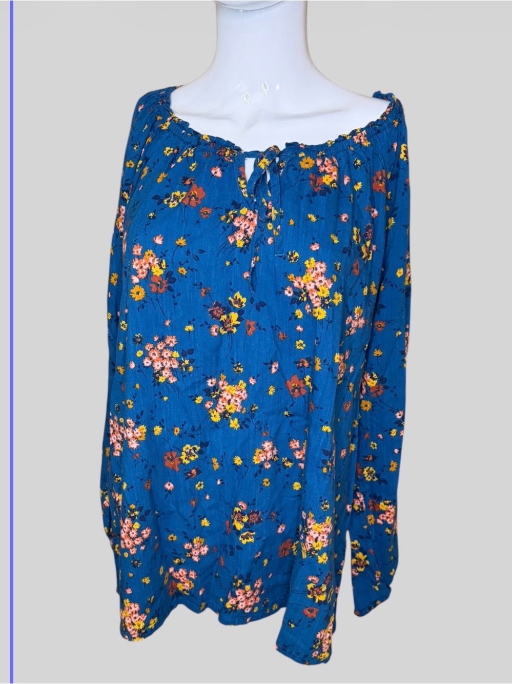 Women's Blue Floral Peasant Blouse - Brand Unspecified